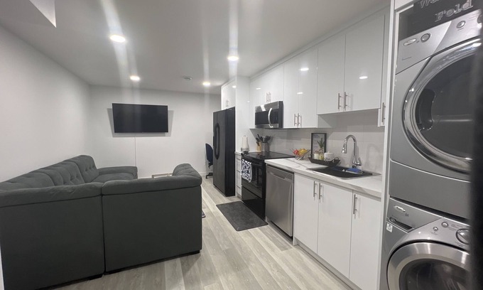 Southwest Calgary House | Cozy basement suite