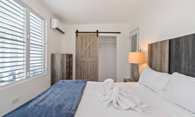 Chupacallos Apartment | Cozy bedrooms | Near Ferry to Culebra | Fully kitchen