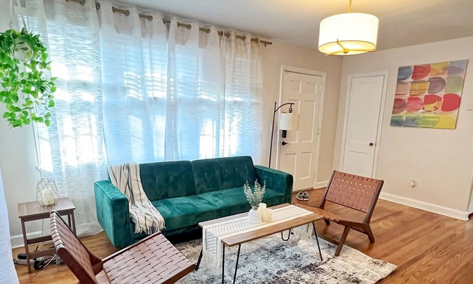Fuquay-Varina House | Cozy bungalow in the heart of downtown Fuquay-Varina. Pet Friendly!n