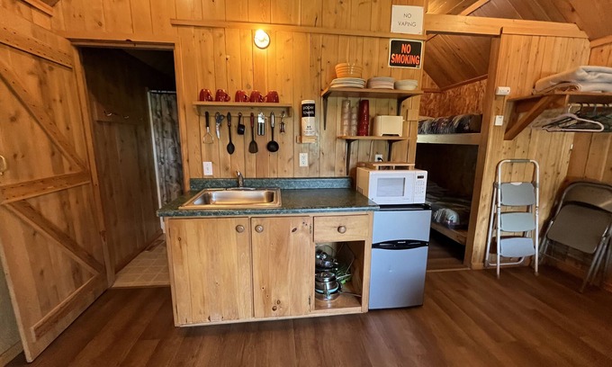 Fort Kent Cabin | Cozy Cabin 1