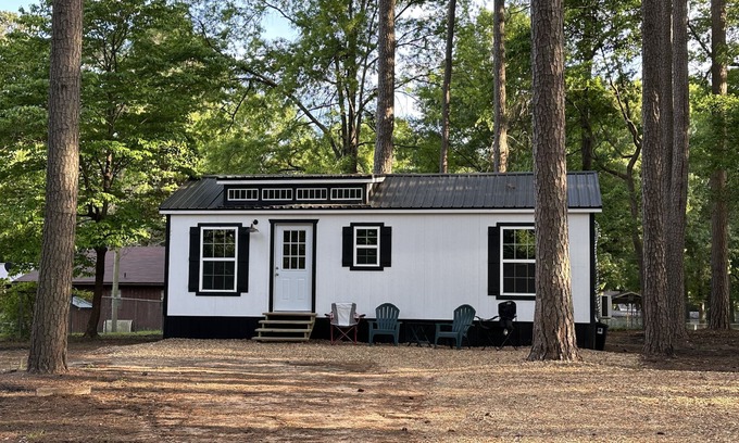 Alleene Cabin | Cozy Cabin getaway near Millwood Lake, Ashdown AR, Little River County