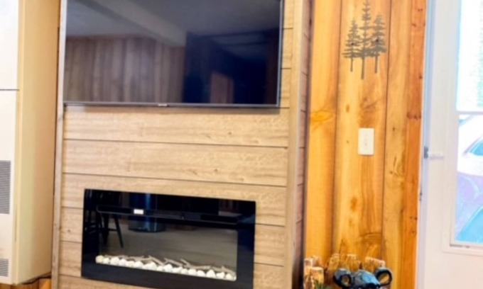 Thompsonville Cabin | Cozy Cabin - In the Stix! Centrally located for Up North Fun