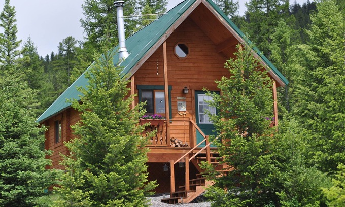 Kila Cabin | Cozy Cabin in the Woods of NW Montana, Peaceful & Relaxing! November SPECIALS!