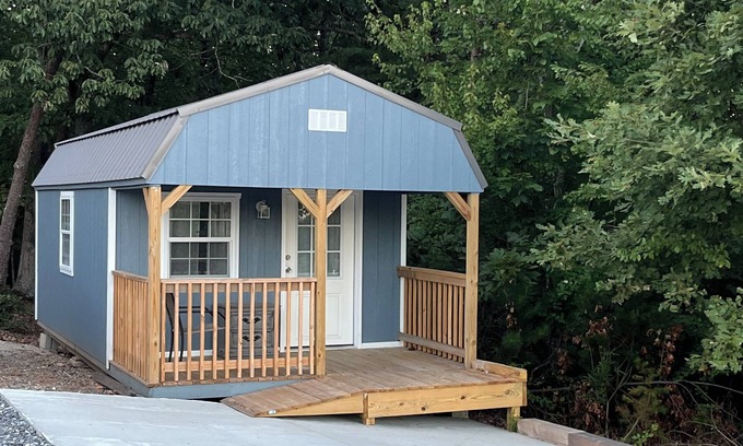 Alexander County Cabin | Cozy cabin with 1 bed, Heat/AC in charming Granite Falls