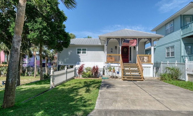 Cedar Key House | Cozy Casita- Luxury in the heart of Cedar Key!