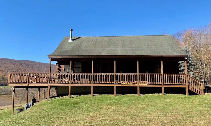 Roxbury Cabin | Cozy Catskills Log Cabin on 20 Acres