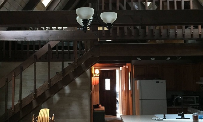 Enumclaw Cabin | Cozy Chalet near Crystal Mountain and Rainier