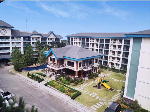 Silang Junction South Apartment | Cozy Condo at Pine Suites Tagaytay with WIFI Netflix & Pool