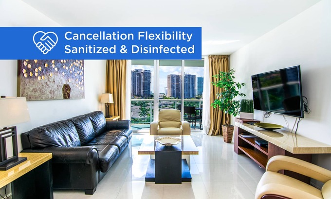 Sunny Isles Beach Condo | Cozy condo w/city views just 500ft from the beach | WIFI + Parking