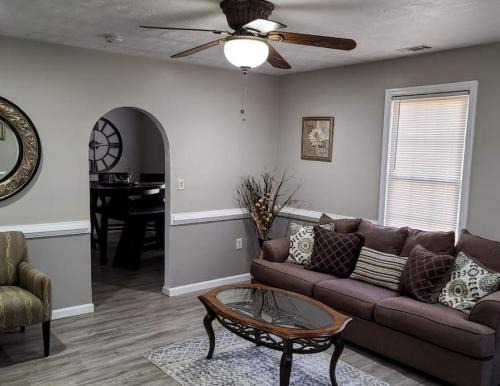 Garden City House | Cozy, Contemporary Haven Near Historic Downtown