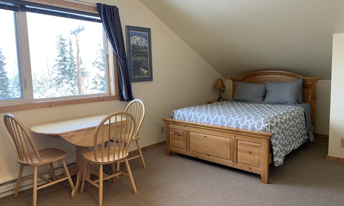 Healy Apartment | Cozy & Convenient Studio with Kitchenette