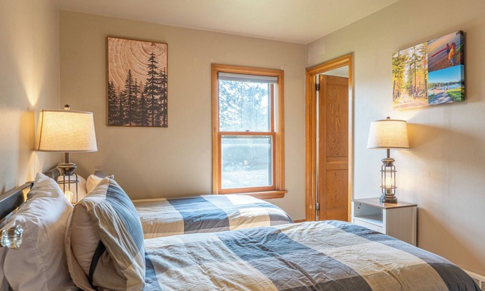 Ely House | Cozy Corner - East end home