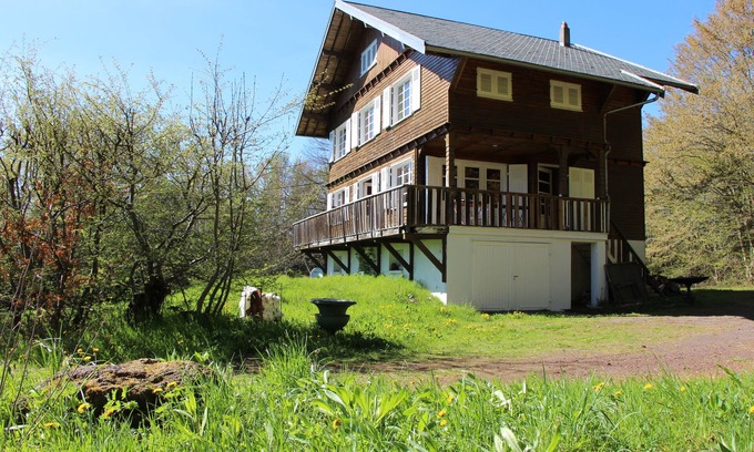 Ceyssat Ski Chalet | Cozy cottage 6 bedrooms in the volcano park of Auvergne