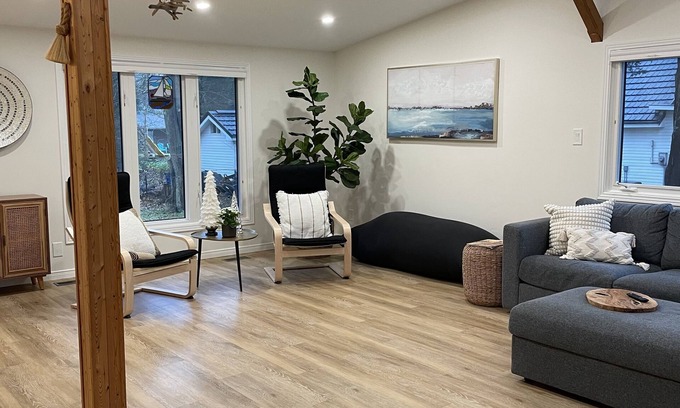 Harwich Cottage | Cozy cottage close to the beach