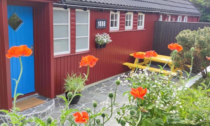 Klaksvik Apartment | Cozy cottage