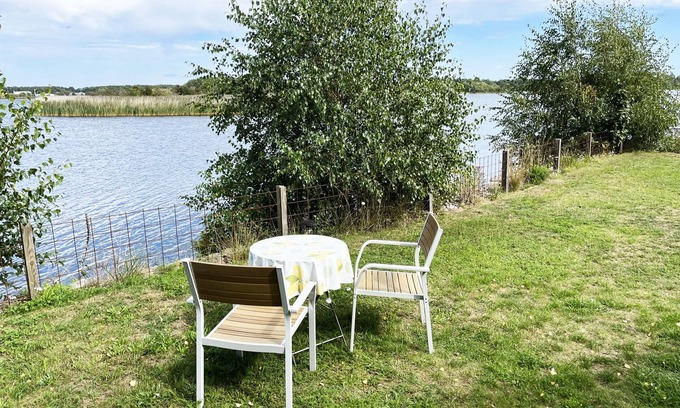 Kalmar Apartment | Cozy cottage located on a nice sea plot on Boholmarna outside Kalmar | SE05043