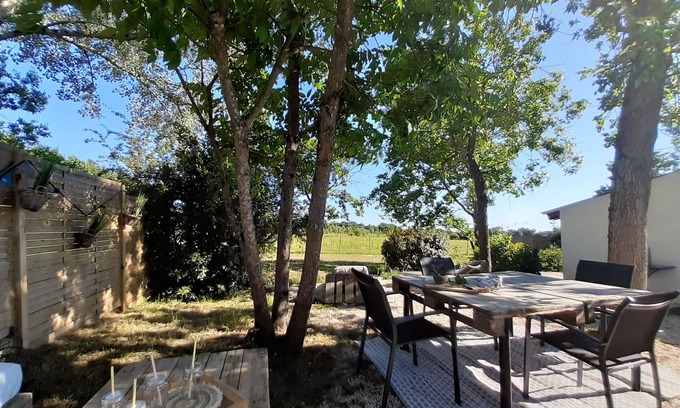 Sallertaine Cottage | "Cozy Cottage with Private Spa in Scenic Breton Marsh, Relaxing Massages Available"