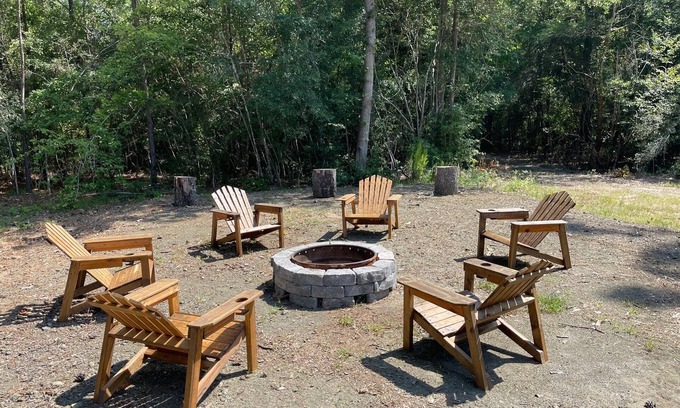 Burkeville Cabin | Cozy Country Log Cabin - 15 Mins From Toledo Bend