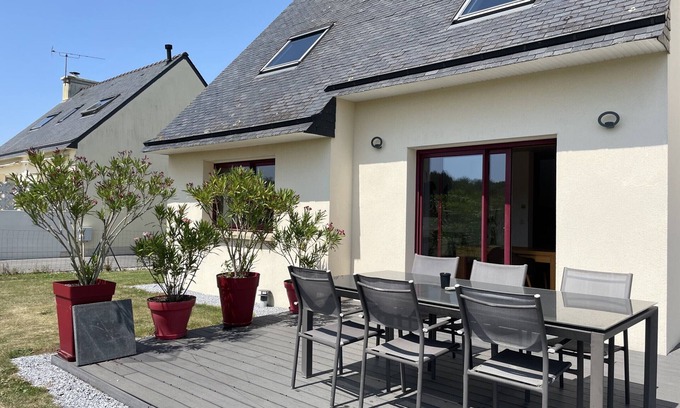 Locoal-Mendon House | Cozy Countryside House in Locoal-Mendon: 3 Bedrooms, Garden, Near Ria d'Etel and Beaches