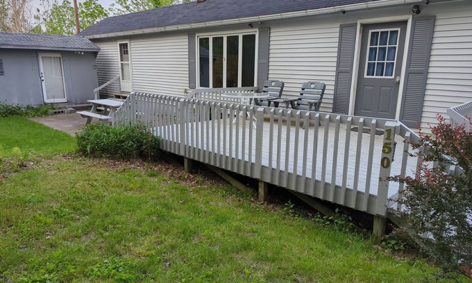 Naples Cottage | Cozy Creek Cottage, situated between the beautiful rolling hills of Italy, NY