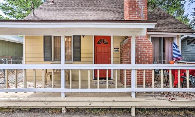 Crestline Cabin | Cozy Crestline Cabin, Close to Lakes, Parks!