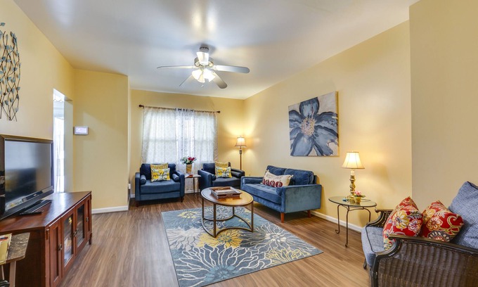 East Pittsburgh House | Cozy East Pittsburgh Home - 7 Mi to Frick Park!