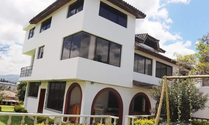 Tumbaco House | Cozy ecological house with private pool and jacuzzy
