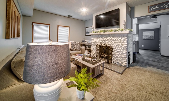 Erie Cottage | Cozy Erie Vacation Rental w/Patio & Seasonal Pool