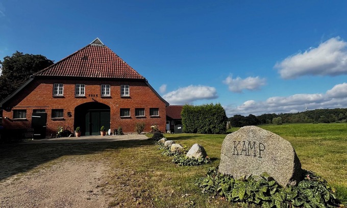 Schoenwalde am Bungsberg Apartment | Cozy farmhouse situated on hill, with beautiful view of nature