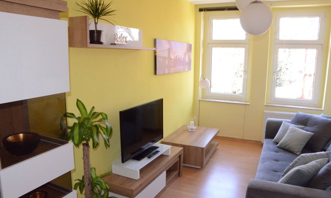 Dolitz Apartment | Cozy family apartment near Agra Park and the lakes for up to 9 people