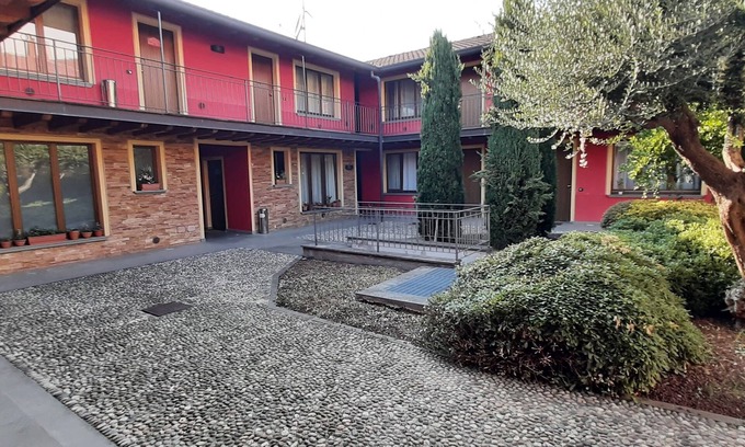 Bergamo Apartment | Cozy flat + parking close to City center/Airport (CIN IT016024B4O46O3QZY)