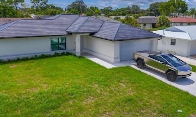 San Carlos Park House | Cozy Fort Myers home minutes from RSW/FGCU!