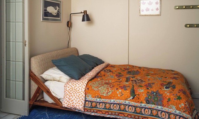 Clinton Hill Apartment | Cozy Garden Apartment in Pre War Row House with gym