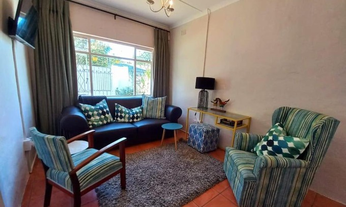 Grahamstown Apartment | Cozy Garden Cottage!