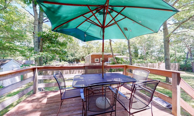 Vineyard Haven House | Cozy getaway in a central location w/a full kitchen & furnished deck