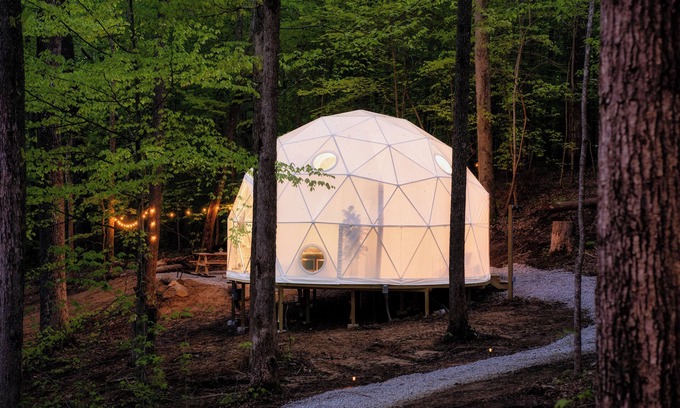 Robbins Cabin | Cozy Glamping Dome PERFECT for couples near Brimstone and Big South Fork