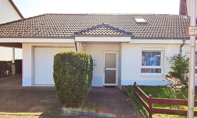 Rastatt House | Cozy guest house by the park, 2 Zimmer Maisonette inkl. Küche, Arbeitsplatz, Parkplatz