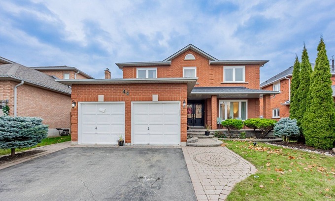 Whitby Apartment | Cozy Haven Retreat 2 Bed Basement