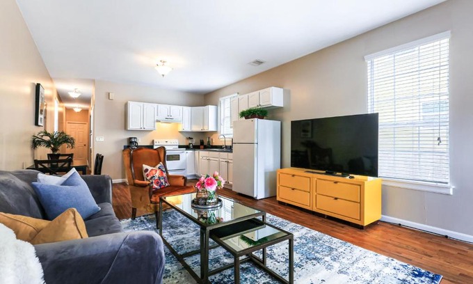 Mid-City Apartment | Cozy Historic 2BR House 10 Min to French Quarter