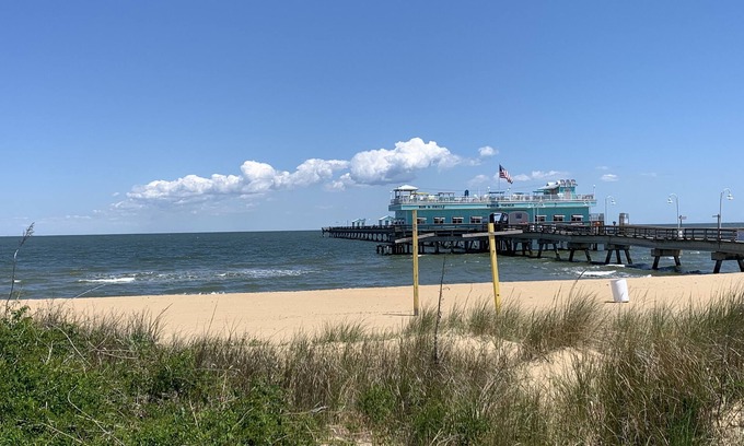 Norfolk House | Cozy Historic Beach House only Steps Away from Beach and Fishing Pier!