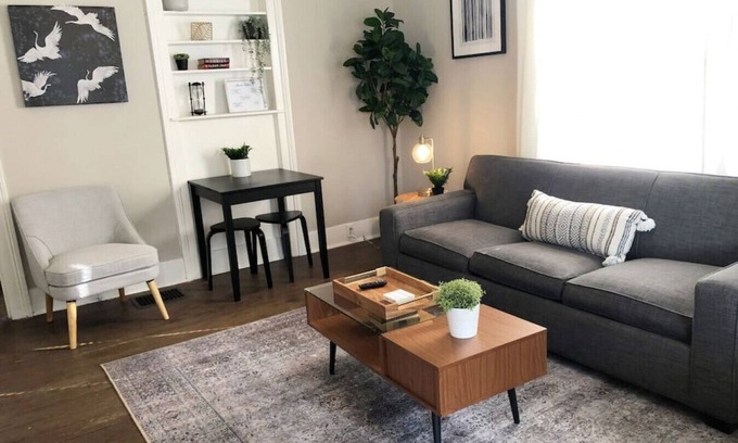 Historic Oakwood House | Cozy Historic Oakwood Duplex