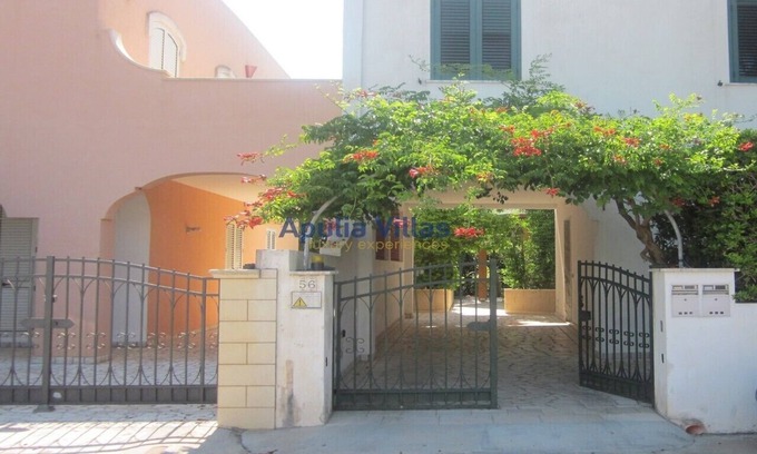 Rivabella Apartment | Cozy Holiday Home Ammamì 150 mt from the sea, Rivabella di Gallipoli