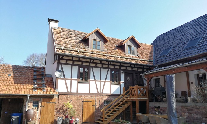 Waldbrunn House | Cozy holiday home/apartment with a view of the Katzenbuckel