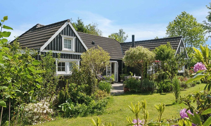Rageleje House | Cozy holiday home in scenic Rågeleje