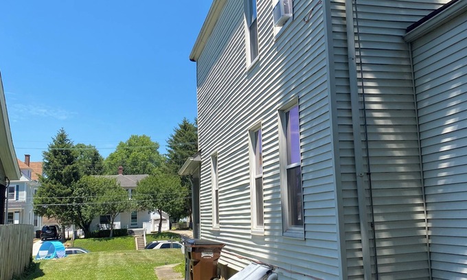 Norwood House | Cozy home 3 BR one on first floor near bathroom and kitchen with 5 beds + futon