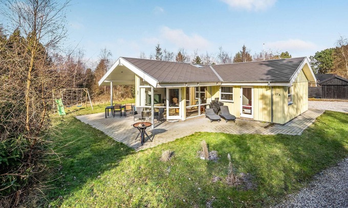 Øer Strand House | Cozy home in Ebeltoft with sauna