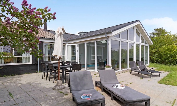 Handrup Strand House | Cozy home in Ebeltoft with sauna