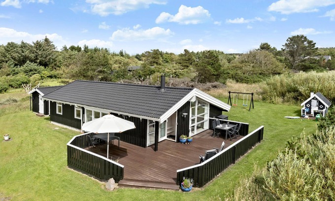 Hirtshals House | Cozy home in Hirtshals with sauna
