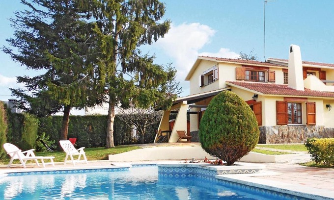 El Serrat de l'Ametlla House | Cozy Home In L'ametlla Del Valles
