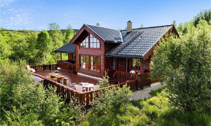 Kvam House | Cozy Home In Norheimsund With Sauna